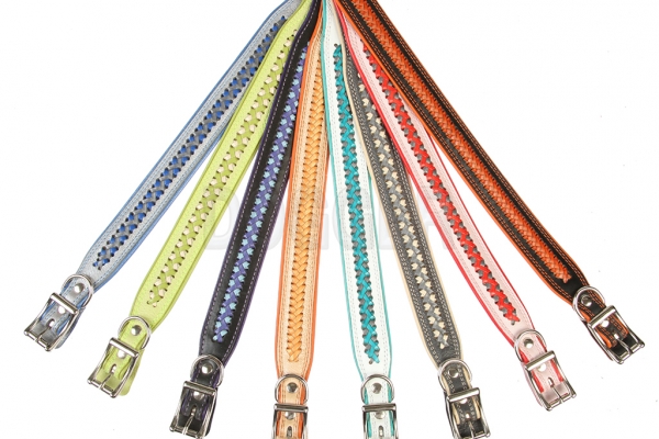 Collar 20 extended tucked braided