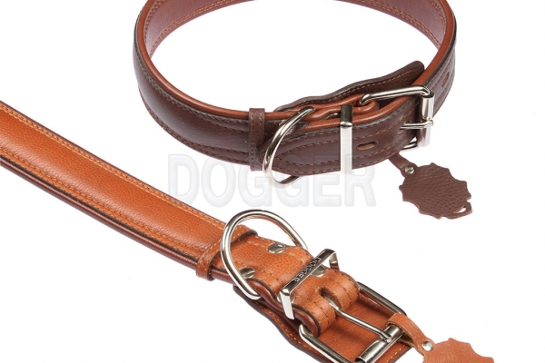 Collar 45 tucked